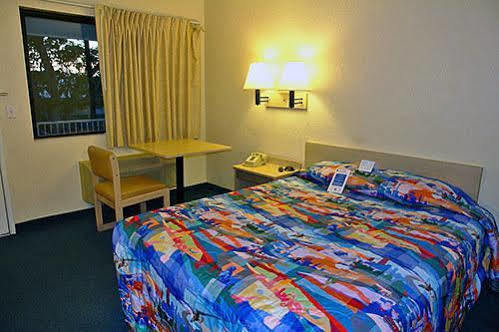 Knights Inn Jacksonville Airport Екстериор снимка